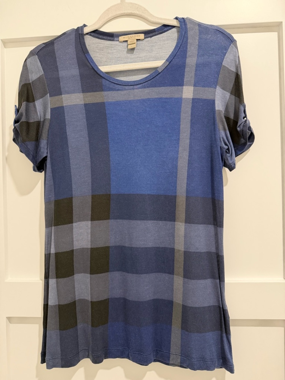 Burberry Brit Women’s Blue Plaid Crewneck Tee size Medium shortsleeved tshirt - Picture 3 of 10